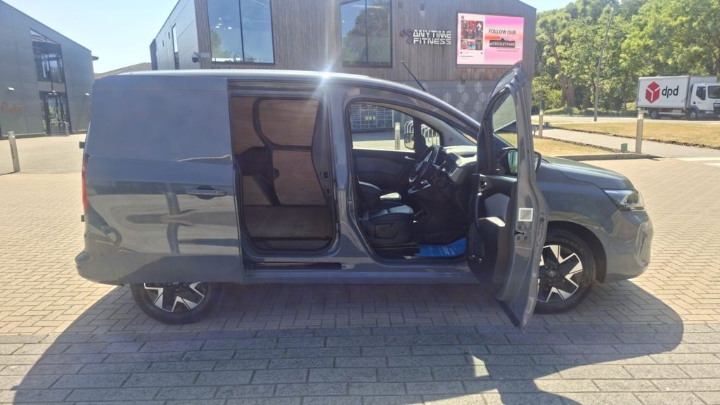 USED 2024 73 NISSAN TOWNSTAR 1.3 TCe TEKNA PLUS EU6 PETROL S/S L1 130ps *TWIN SLD*AIRCON*ALLOYS*SENSORS*360 VIEW CAMERA*KEYLESS ENTRY* PETROL-FULLY LOADED-20K MILES