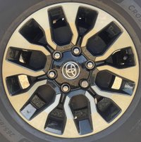 USED 2023 23 TOYOTA HI-LUX 2.8 D-4D GR SPORT Pickup Double Cab 4dr Diesel Auto 4WD Euro 6 (s/s) (204 ps) 