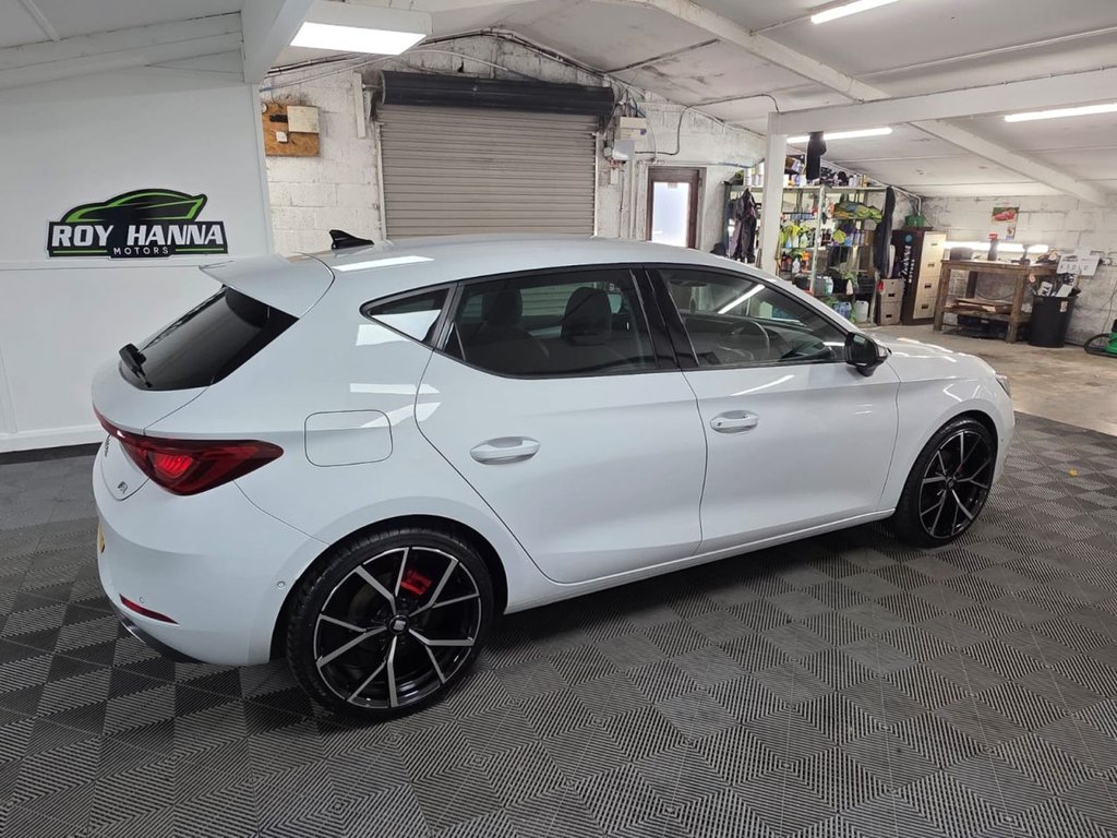 USED 2024 SEAT LEON 1.0 TSI FR Hatchback 5dr Petrol Manual Euro 6 (s/s) (110 ps) Bluetooth - SatNav - Sensors!