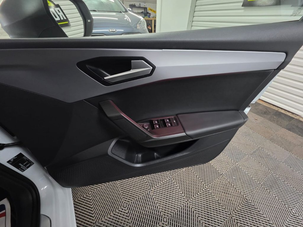 USED 2024 SEAT LEON 1.0 TSI FR Hatchback 5dr Petrol Manual Euro 6 (s/s) (110 ps) Bluetooth - SatNav - Sensors!