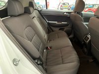 USED 2018 18 KIA SPORTAGE 1.6 GDi 1 SUV 5dr Petrol Manual Euro 6 (s/s) (130 bhp) BLUETOOTH & DAB RADIO