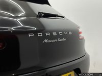 USED 2018 18 PORSCHE MACAN 3.6T V6 Turbo SUV 5dr Petrol PDK 4WD Euro 6 (s/s) (400 ps) Pan Roof / Heated Front & Rear Leather / Reverse Camera / Sat Nav / Adaptive Cruise Control