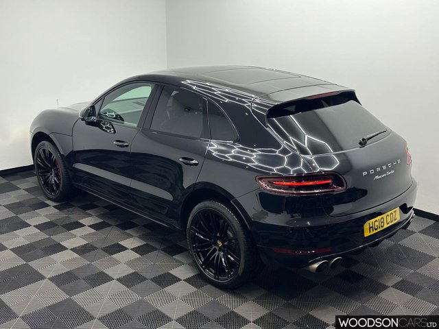 View our PORSCHE MACAN