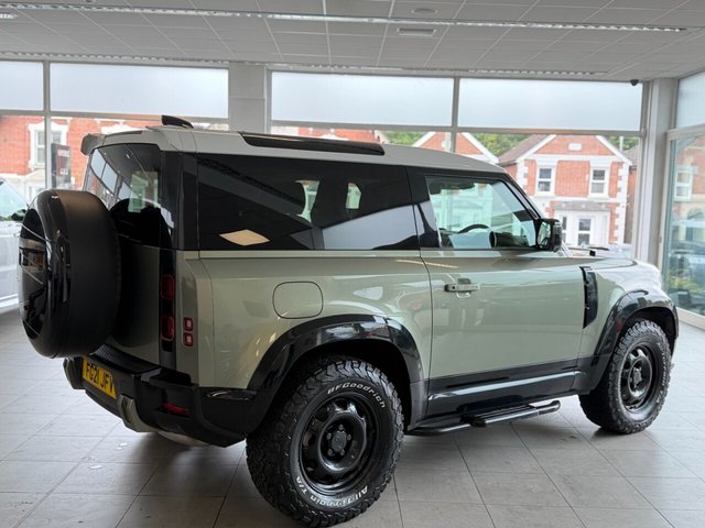 View our LAND ROVER DEFENDER