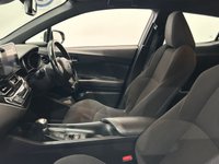 USED 2017 67 TOYOTA C-HR 1.8 VVT-h Icon SUV 5dr Petrol Hybrid CVT Euro 6 (s/s) (122 ps) **SALES NOW ON**