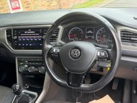 USED 2020 20 VOLKSWAGEN T-ROC 1.0 TSI GPF SE SUV 5dr Petrol Manual Euro 6 (s/s) (115 ps) 2 OWNERS, FULL SERVICE HISTORY, 1YR MOT, ALLOYS, CLIMATE, BLUETOOTH, CRUISE, PARKING SENSORS, RADIO CD, E/WINDOWS, R/LOCKING, FREE WARRANTY, FINANCE AVAILABLE, HPI CLEAR, PART EXCHANGE WELCOME,