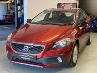 USED 2015 64 VOLVO V40 CROSS COUNTRY 2.0 D4 SE Nav Hatchback 5dr Diesel Manual Euro 6 (s/s) (190 ps) * SATNAV *