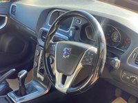 USED 2015 64 VOLVO V40 CROSS COUNTRY 2.0 D4 SE Nav Hatchback 5dr Diesel Manual Euro 6 (s/s) (190 ps) * SATNAV *
