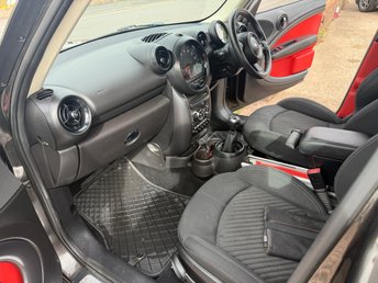View our MINI COUNTRYMAN