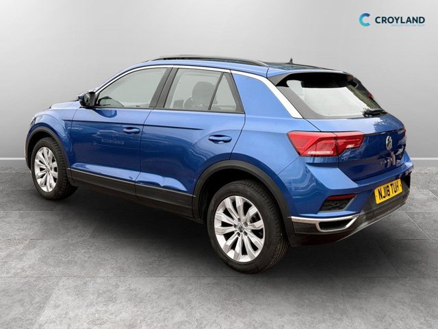 View our VOLKSWAGEN T-ROC