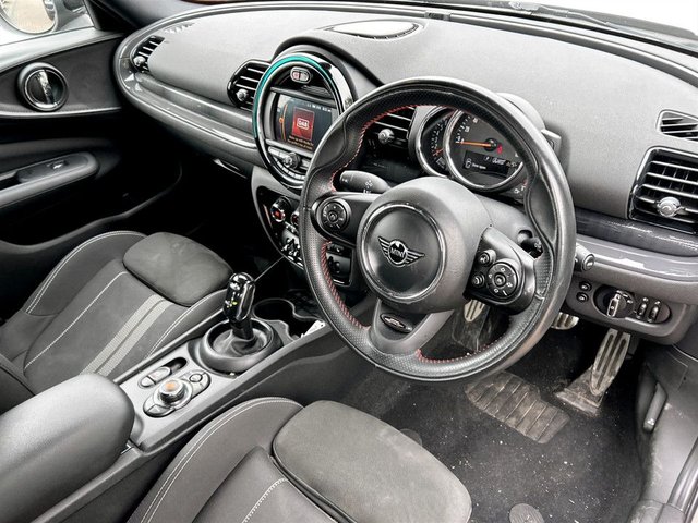 View our MINI CLUBMAN