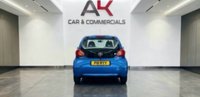 USED 2011 11 TOYOTA AYGO 1.0 VVT-i Blue Hatchback 5dr Petrol Manual Euro 5 (67 ps) 