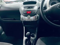USED 2011 11 TOYOTA AYGO 1.0 VVT-i Blue Hatchback 5dr Petrol Manual Euro 5 (67 ps) 