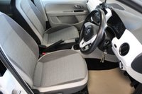 USED 2017 17 VOLKSWAGEN UP! 1.0 up! beats Hatchback 5dr Petrol Manual Euro 6 (s/s) (60 ps) ***BEATS AUDIO***BLUETOOTH & DAB RADIO***AIR CONDITIONING***VOLKSWAGEN CONNECT***LED DAYTIME RUNNING LIGHTS***LOW INSURANCE***