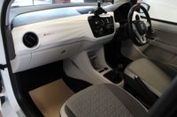 USED 2017 17 VOLKSWAGEN UP! 1.0 up! beats Hatchback 5dr Petrol Manual Euro 6 (s/s) (60 ps) ***BEATS AUDIO***BLUETOOTH & DAB RADIO***AIR CONDITIONING***VOLKSWAGEN CONNECT***LED DAYTIME RUNNING LIGHTS***LOW INSURANCE***