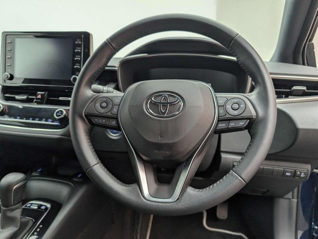 USED 2022 22 TOYOTA COROLLA 1.8 Corolla Icon HEV CVT 5dr CLICK+COLLECT / HOME DELIVERY