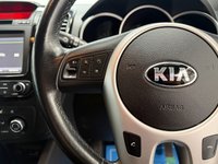 USED 2015 15 KIA VENGA 1.6 3 MPV 5dr Petrol Auto Euro 6 (123 bhp) Lovely AUTOMATIC with SATNAV, Parking Camera, Heated Seats, 56000 Miles, Service History, Cruise Control & Privacy Glass