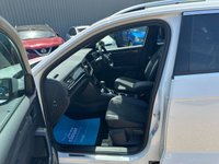 USED 2019 59 VOLKSWAGEN T-ROC 2.0 TDI R-Line SUV 5dr Diesel DSG Euro 6 (s/s) (150 ps) Mot 25th May 2027, No Advisories, + Full Service History, 7 Services (Mostly VW!!), + 1 Previous Owner, last keeper 2023, + 3 Months Warranty, + ULEZ compliant, + Park assist with front/rear sensors, + Rear camera, + DAB radio, + Bluetooth, + Apple carplay/Android auto, + Autohold, + Auto lights, + Adaptive cruise control, + Sat nav, + Heated front seats, + Folding mirrors, + Virtual cockpit, + Voice command, + USB connections, + Isofix, + Alloys