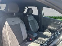 USED 2019 59 VOLKSWAGEN T-ROC 2.0 TDI R-Line SUV 5dr Diesel DSG Euro 6 (s/s) (150 ps) Mot 25th May 2027, No Advisories, + Full Service History, 7 Services (Mostly VW!!), + 1 Previous Owner, last keeper 2023, + 3 Months Warranty, + ULEZ compliant, + Park assist with front/rear sensors, + Rear camera, + DAB radio, + Bluetooth, + Apple carplay/Android auto, + Autohold, + Auto lights, + Adaptive cruise control, + Sat nav, + Heated front seats, + Folding mirrors, + Virtual cockpit, + Voice command, + USB connections, + Isofix, + Alloys