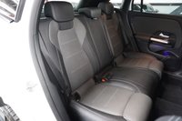 USED 2022 22 MERCEDES-BENZ GLA 1.3 GLA250e 15.6kWh Exclusive Edition (Premium) SUV 5dr Petrol Plug-in Hybrid 8G-DCT Euro 6 (s/s) (218 ps) AMG STYLING PACK! 1 YEAR MOT!