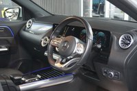 USED 2022 22 MERCEDES-BENZ GLA 1.3 GLA250e 15.6kWh Exclusive Edition (Premium) SUV 5dr Petrol Plug-in Hybrid 8G-DCT Euro 6 (s/s) (218 ps) AMG STYLING PACK! 1 YEAR MOT!