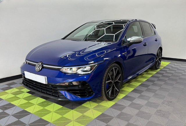 View our VOLKSWAGEN GOLF