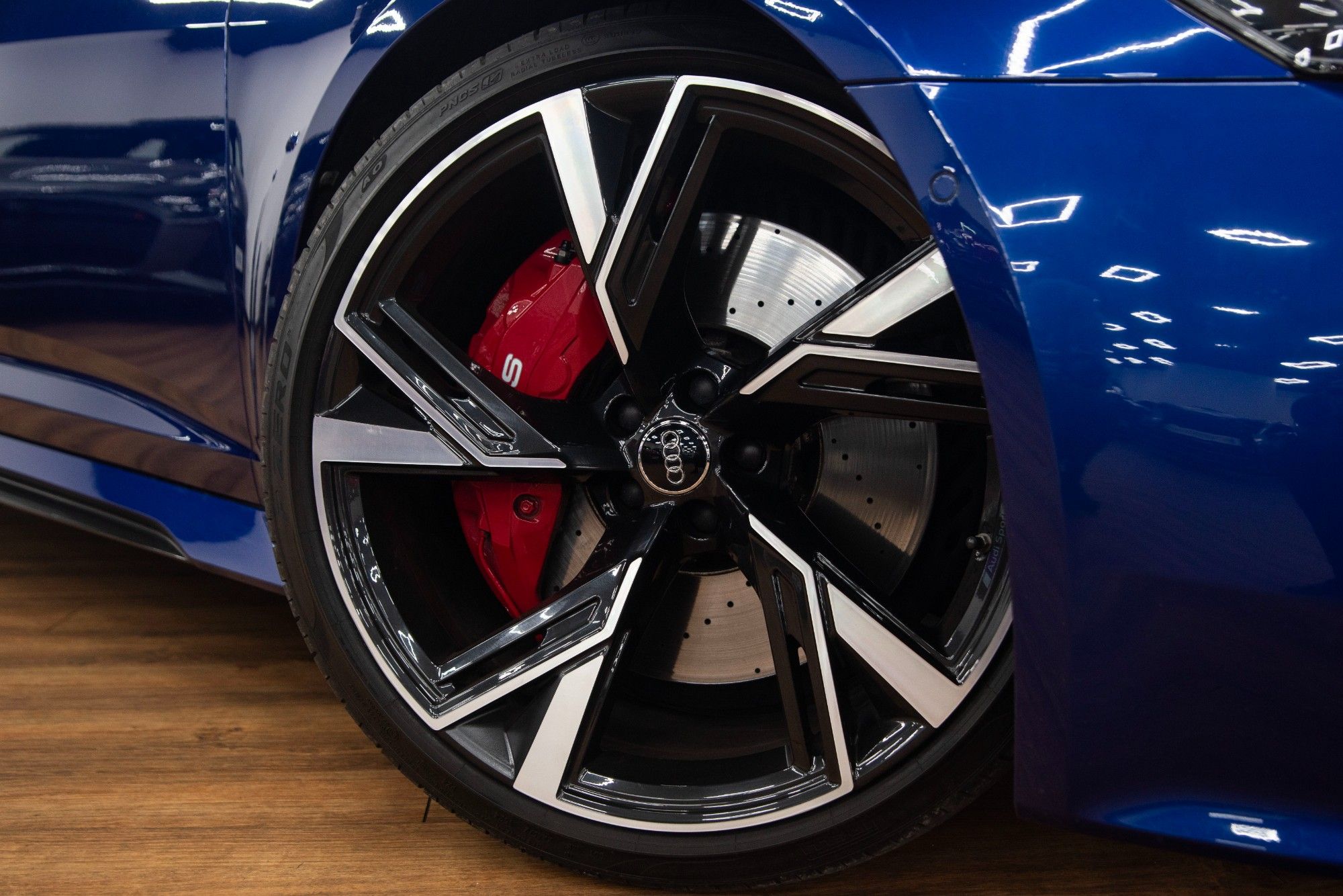 USED 2020 70 AUDI RS6 AVANT 4.0 TFSI V8 Carbon Black 