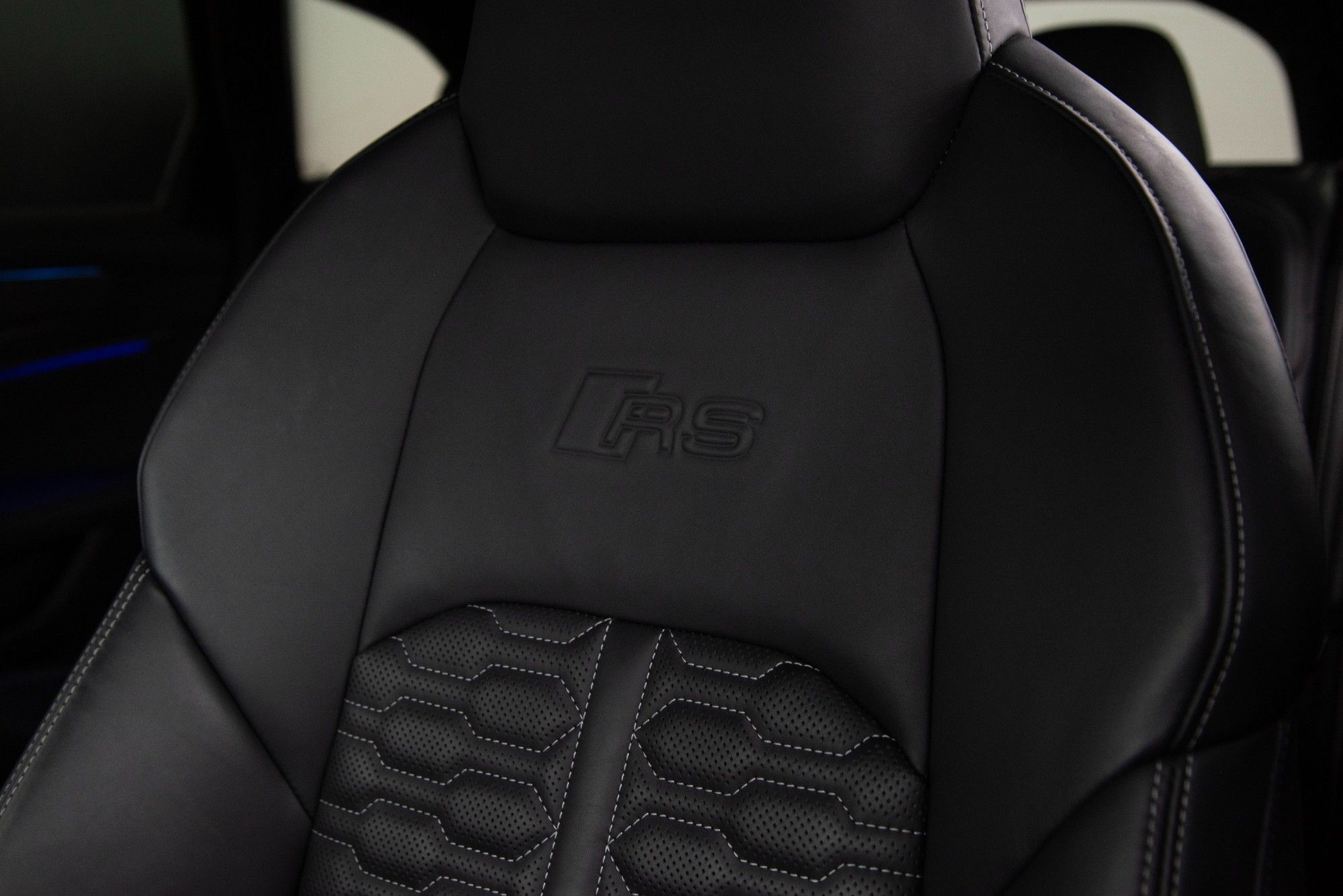 USED 2020 70 AUDI RS6 AVANT 4.0 TFSI V8 Carbon Black 