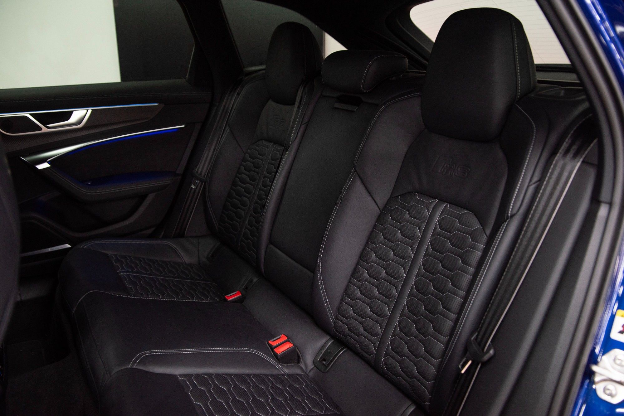 USED 2020 70 AUDI RS6 AVANT 4.0 TFSI V8 Carbon Black 