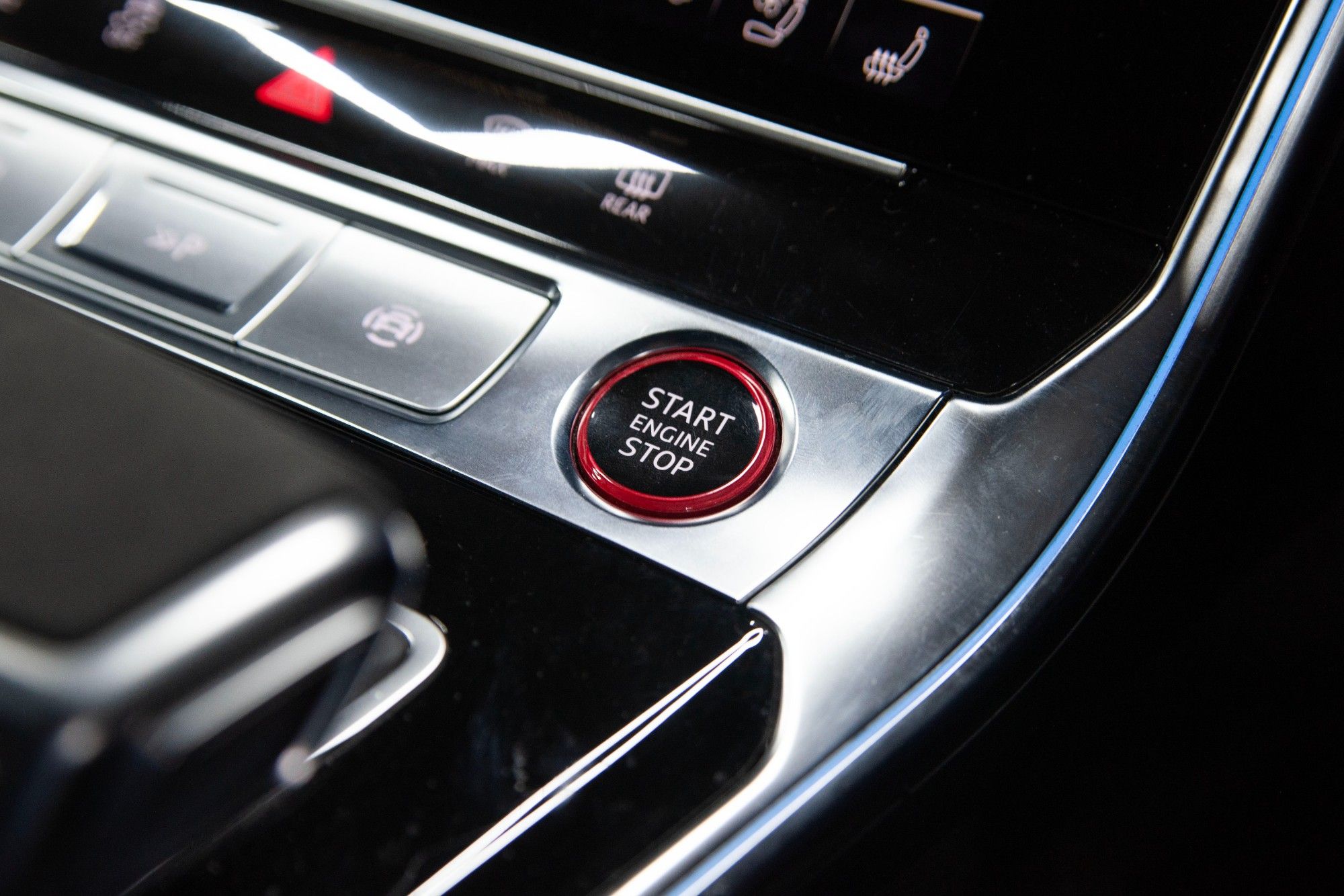 USED 2020 70 AUDI RS6 AVANT 4.0 TFSI V8 Carbon Black 