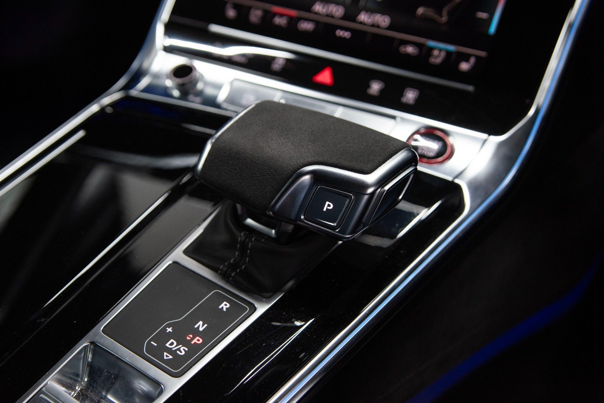 USED 2020 70 AUDI RS6 AVANT 4.0 TFSI V8 Carbon Black 