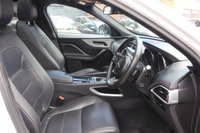 USED 2016 16 JAGUAR F-PACE 2.0 D180 R-Sport SUV 5dr Diesel Auto AWD Euro 6 (s/s) (180 ps) 