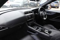 USED 2016 16 JAGUAR F-PACE 2.0 D180 R-Sport SUV 5dr Diesel Auto AWD Euro 6 (s/s) (180 ps) 