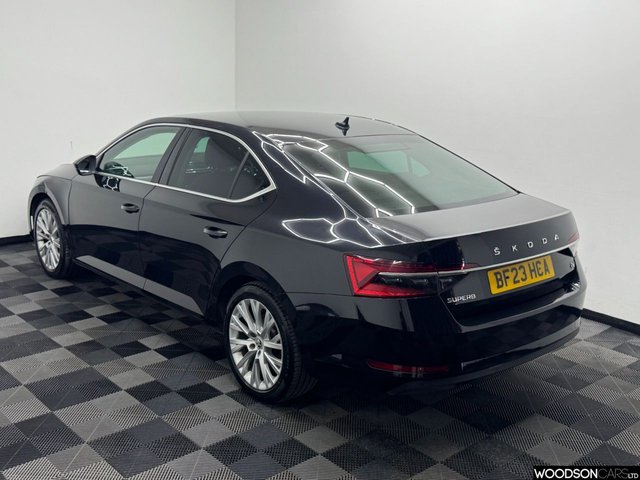 View our SKODA SUPERB