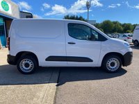 USED 2023 72 CITROEN BERLINGO Enterprise Edition L1 1.5 BlueHDi 1000 SWB Diesel Panel Van Manual Euro 6 (s/s) (100 bhp) 2 services - last service on 26.11.2025 @ 41,854 miles - Only 44,859 miles, Facelift model - EURO 6 (ULEZ compliant) - Built in touchscreen with Satnav connectivity & DAB, Air conditioning, E/W, Bluetooth, rear parking sensors, cruise control, electric mirror's, 3 seats, full bulkhead, ply lined, driver's airbag, side loading door, remote central Locking, Alarm, USB port, steering column radio control, barn rear doors, spare key, finance arranged & 6 months premium Autoguard warranty