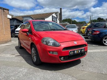 View our FIAT PUNTO
