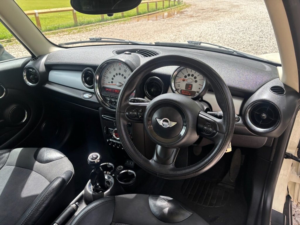 USED 2013 63 MINI HATCH 1.6 Cooper Hatchback 3dr Petrol Manual Euro 5 (s/s) (122 ps) &pound;ZERO DEPOSIT FINANCE