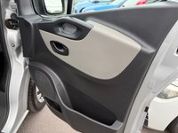 USED 2015 15 RENAULT TRAFIC 1.6 dCi 27 Business+ Panel Van 5dr Diesel Manual SWB Standard Roof Euro 5 (115 ps) **NO VAT, NO VAT**