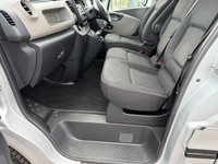 USED 2015 15 RENAULT TRAFIC 1.6 dCi 27 Business+ Panel Van 5dr Diesel Manual SWB Standard Roof Euro 5 (115 ps) **NO VAT, NO VAT**