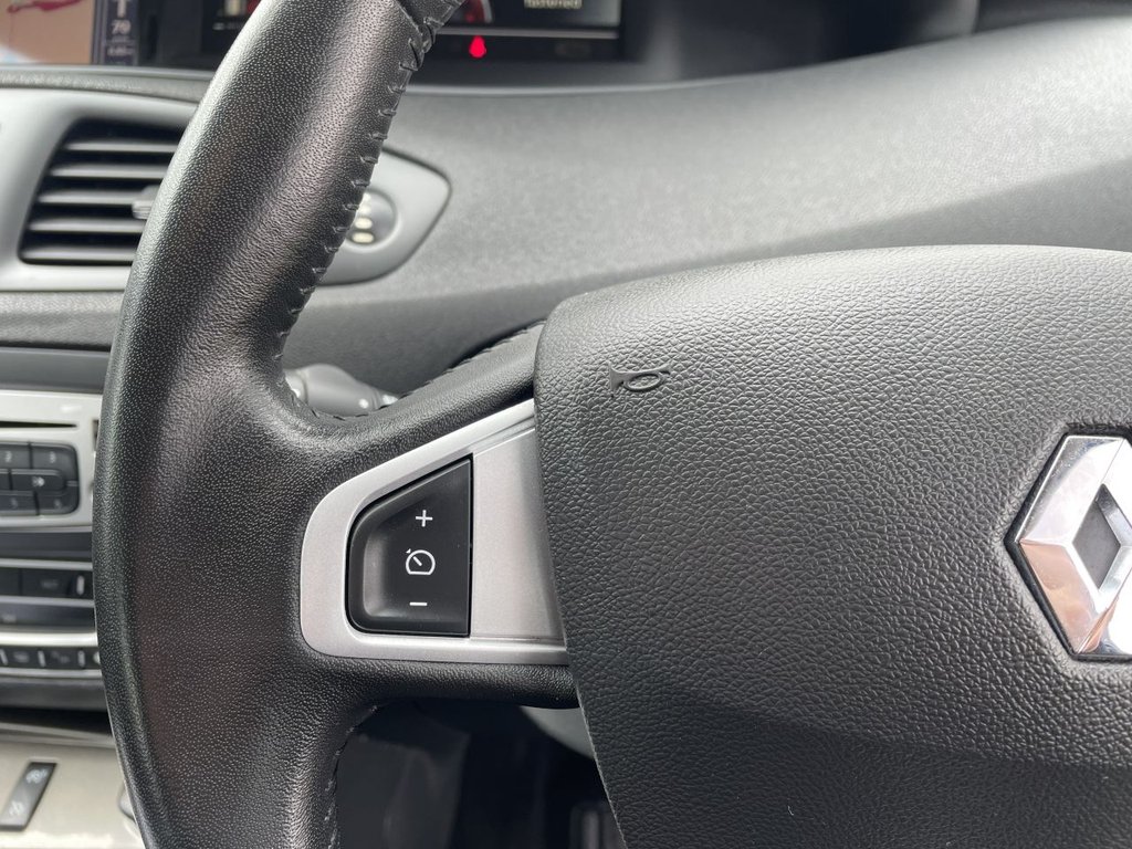 USED 2014 64 RENAULT SCENIC XMOD 1.5 dCi ENERGY Dynamique TomTom MPV 5dr Diesel Manual Euro 5 (s/s) (110 ps) Sat Nav, Cruise Control