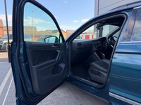 USED 2021 71 VOLKSWAGEN TIGUAN 2.0 TDI R-Line SUV 5dr Diesel DSG 4Motion Euro 6 (s/s) (200 ps) HUGE SPEC!!