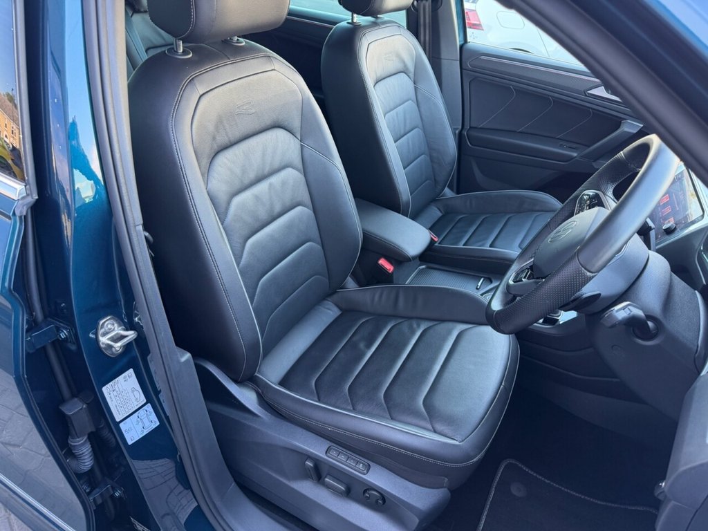 USED 2021 71 VOLKSWAGEN TIGUAN 2.0 TDI R-Line SUV 5dr Diesel DSG 4Motion Euro 6 (s/s) (200 ps) HUGE SPEC!!