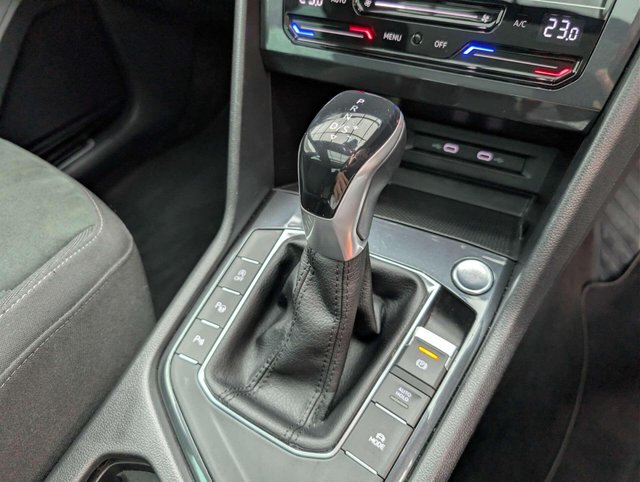 USED 2020 70 VOLKSWAGEN TIGUAN 1.5 Tiguan Elegance TSi Semi-Auto 5dr CLICK+COLLECT / HOME DELIVERY