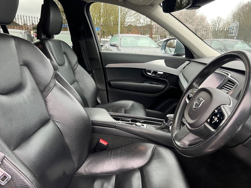 USED 2015 65 VOLVO XC90 2.0 D5 Momentum SUV 5dr Diesel Geartronic 4WD Euro 6 (s/s) (225 ps) 