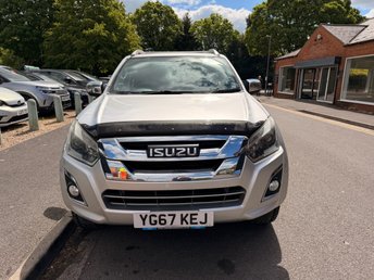 View our ISUZU D-MAX