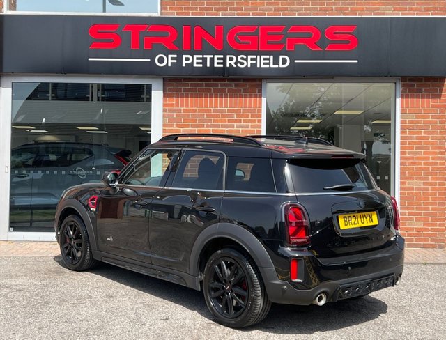 View our MINI COUNTRYMAN