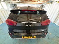 USED 2022 22 KIA NIRO 1.6 GDi 2 SUV 5dr Petrol Hybrid DCT Euro 6 (s/s) (139 bhp)+2 KEYS+1 FORMER KEEPER+PRIVACY+PARK CONTROL+CLIMATE+ALLOYS+APPS+BLUETOOTH+DIGITAL DASH+MEDIA+USB+DAB+ 2 KEYS+1 FORMER KEEPER+PRIVACY+PARK CONTROL+CLIMATE+ALLOYS+APPS+BLUETOOTH+DIGITAL DASH+MEDIA+USB+DAB+CRUISE+HPI CLEAR