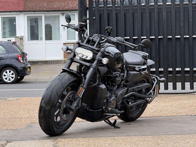View our HARLEY-DAVIDSON SPORTSTER