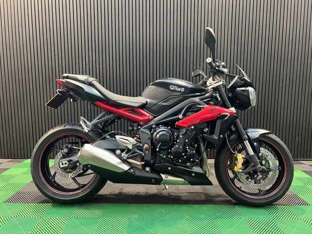 View our TRIUMPH STREET TRIPLE 675