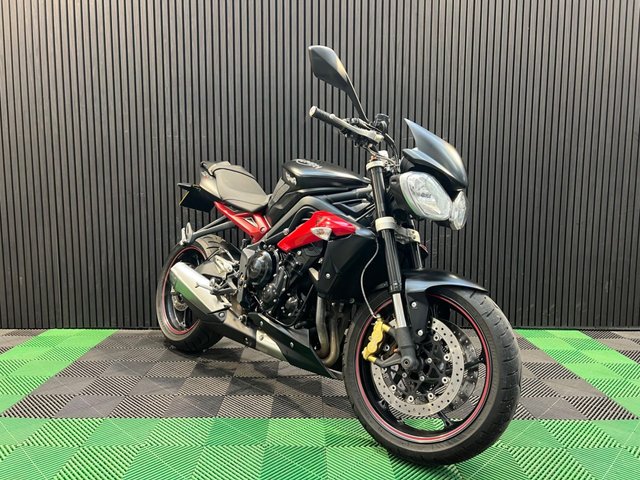 View our TRIUMPH STREET TRIPLE 675
